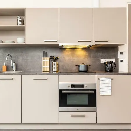 Newly Build Loft Center 20b *